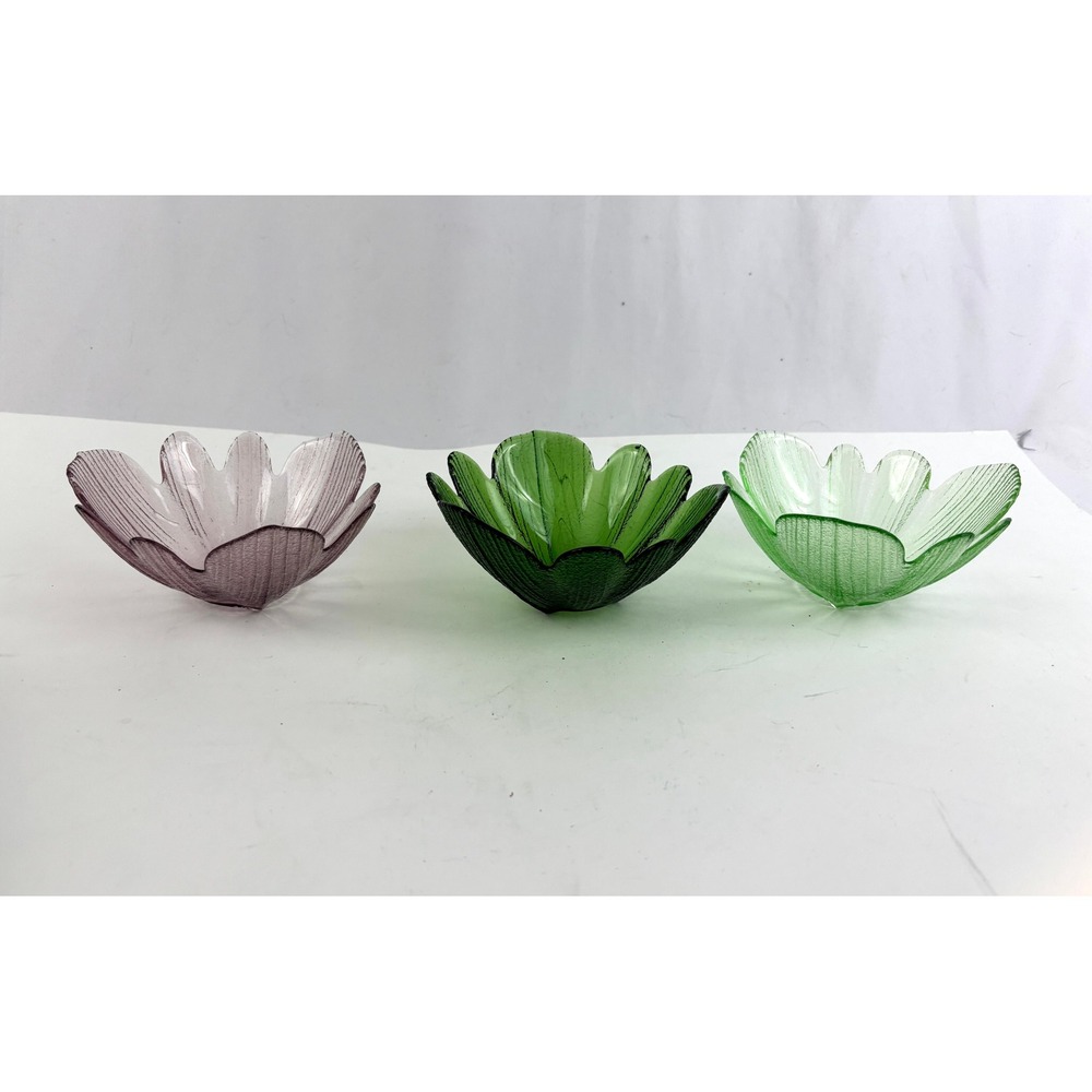 Vtg Pressed Glass Scalloped Dessert Bowls Set of 3 Green‎ Amethyst Ribbed Petal